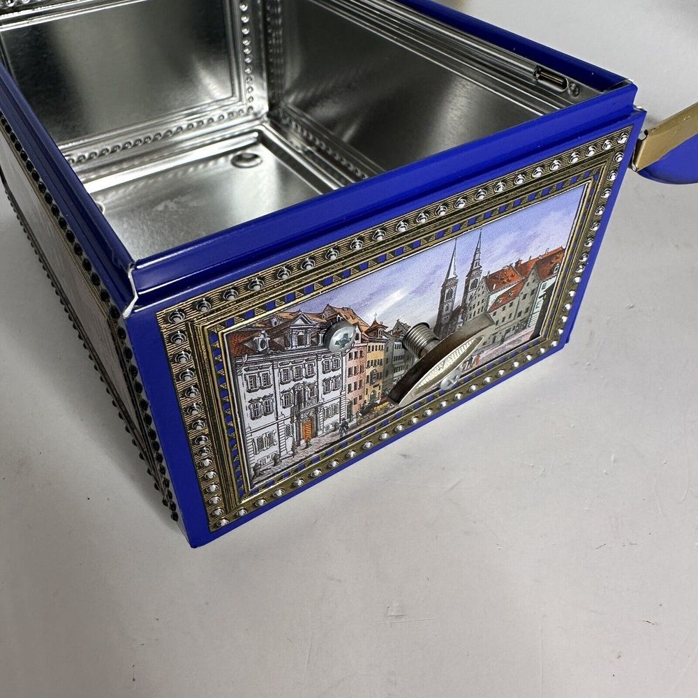 Vintage Germany Music Box Hinged Lid Musical Cookie Tin Box-Nuremberg Scenes - Picture 7 of 9